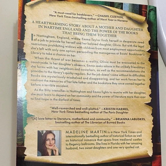 The Booklover's Library by Madeline Martin - Picture 2 of 2